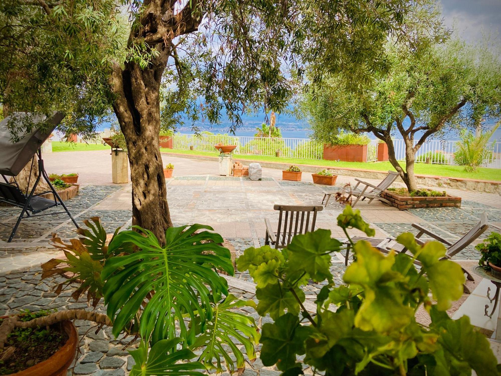 Villa Scilla E Cariddi メッシーナ エクステリア 写真