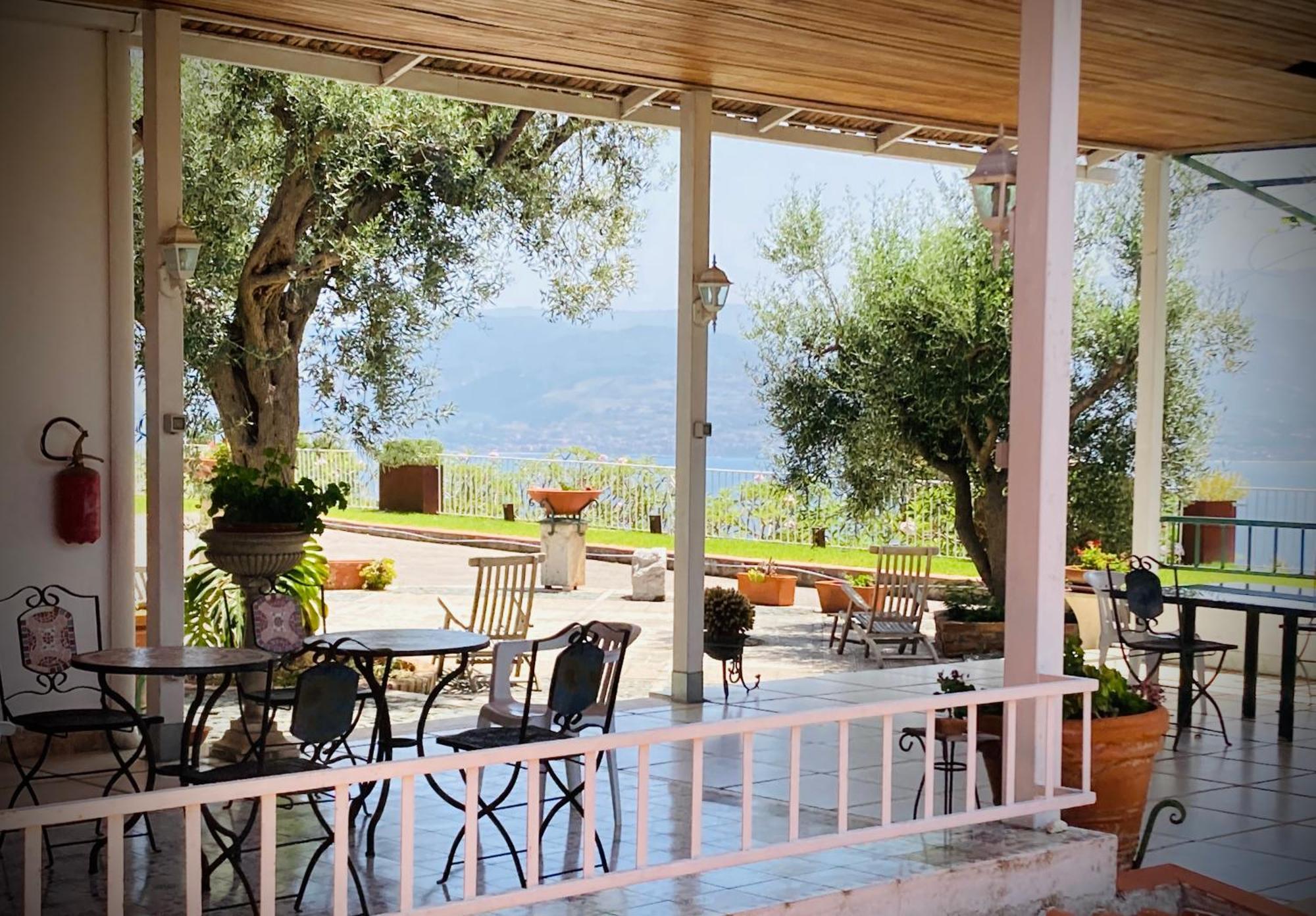 Villa Scilla E Cariddi メッシーナ エクステリア 写真